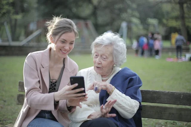 Safety Rules for Senior Travelers - Apps