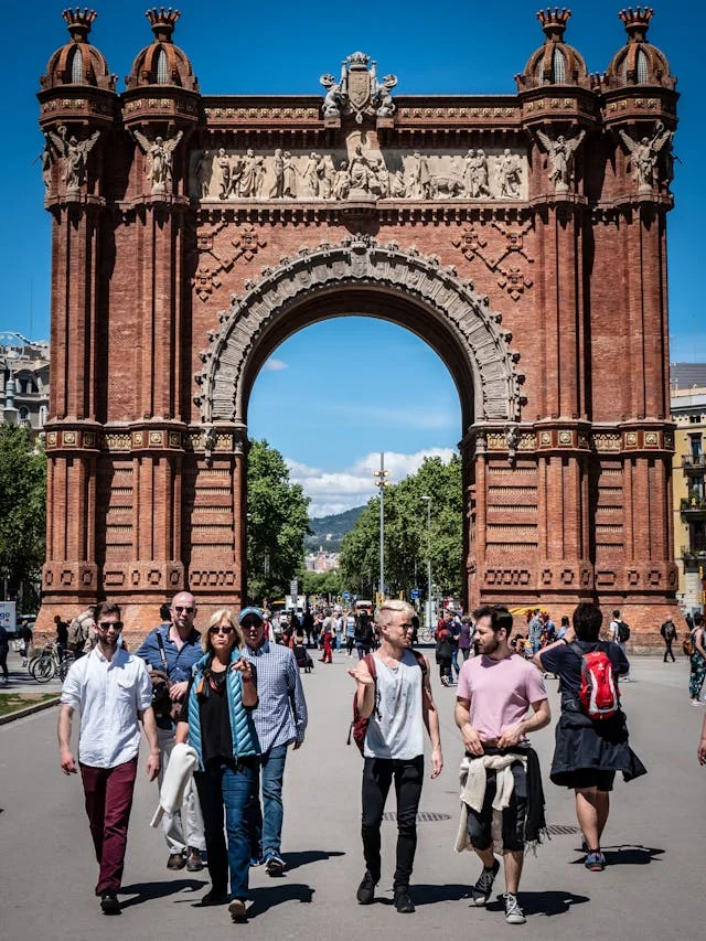 Safety Rules for Senior Travelers - Groups